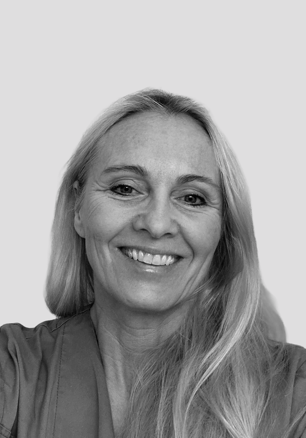 prof.-hege-linnerud-black.png
