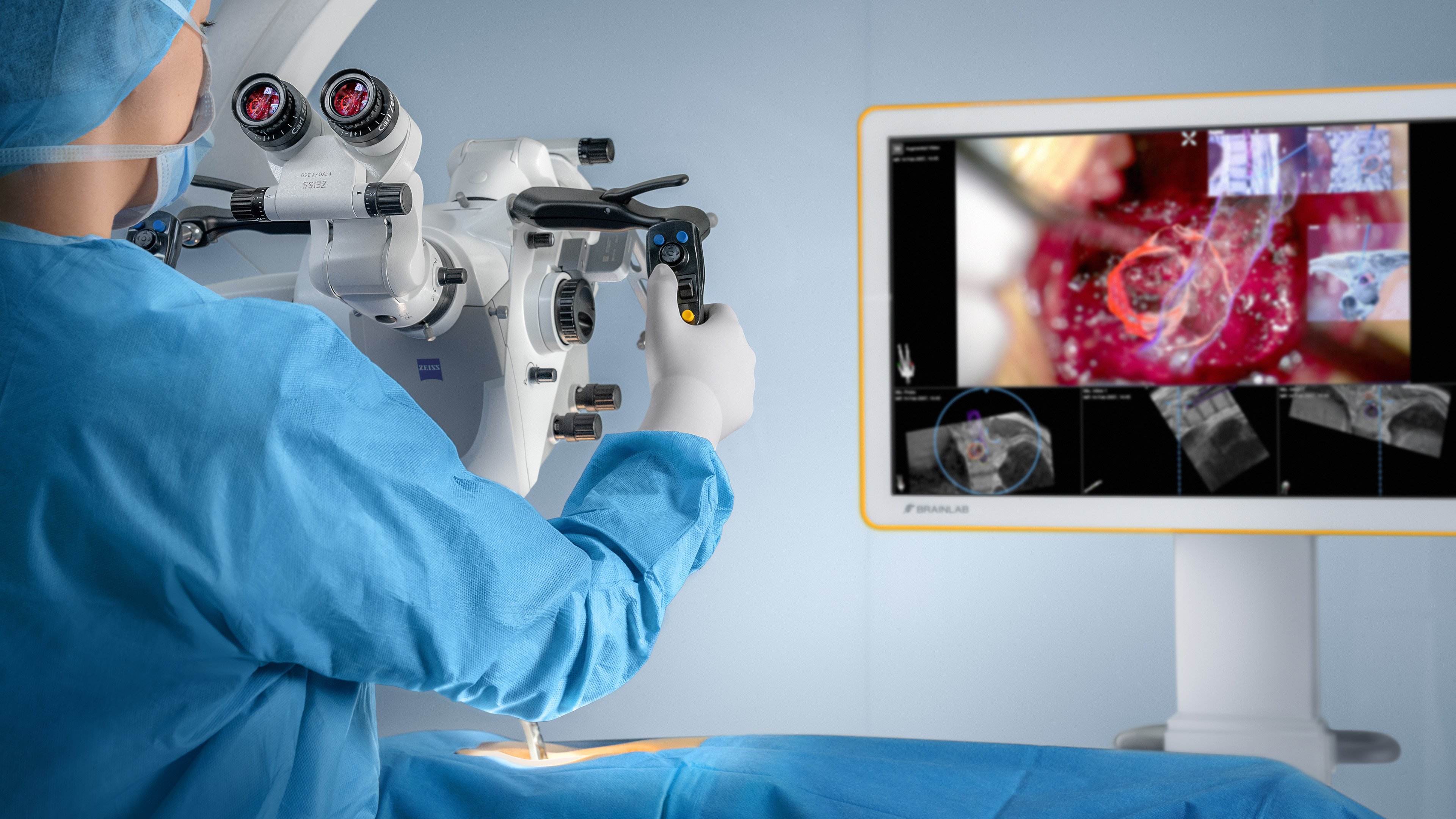 250915_microscopenavigation_spine_benefit1_orientseamlessly.jpg