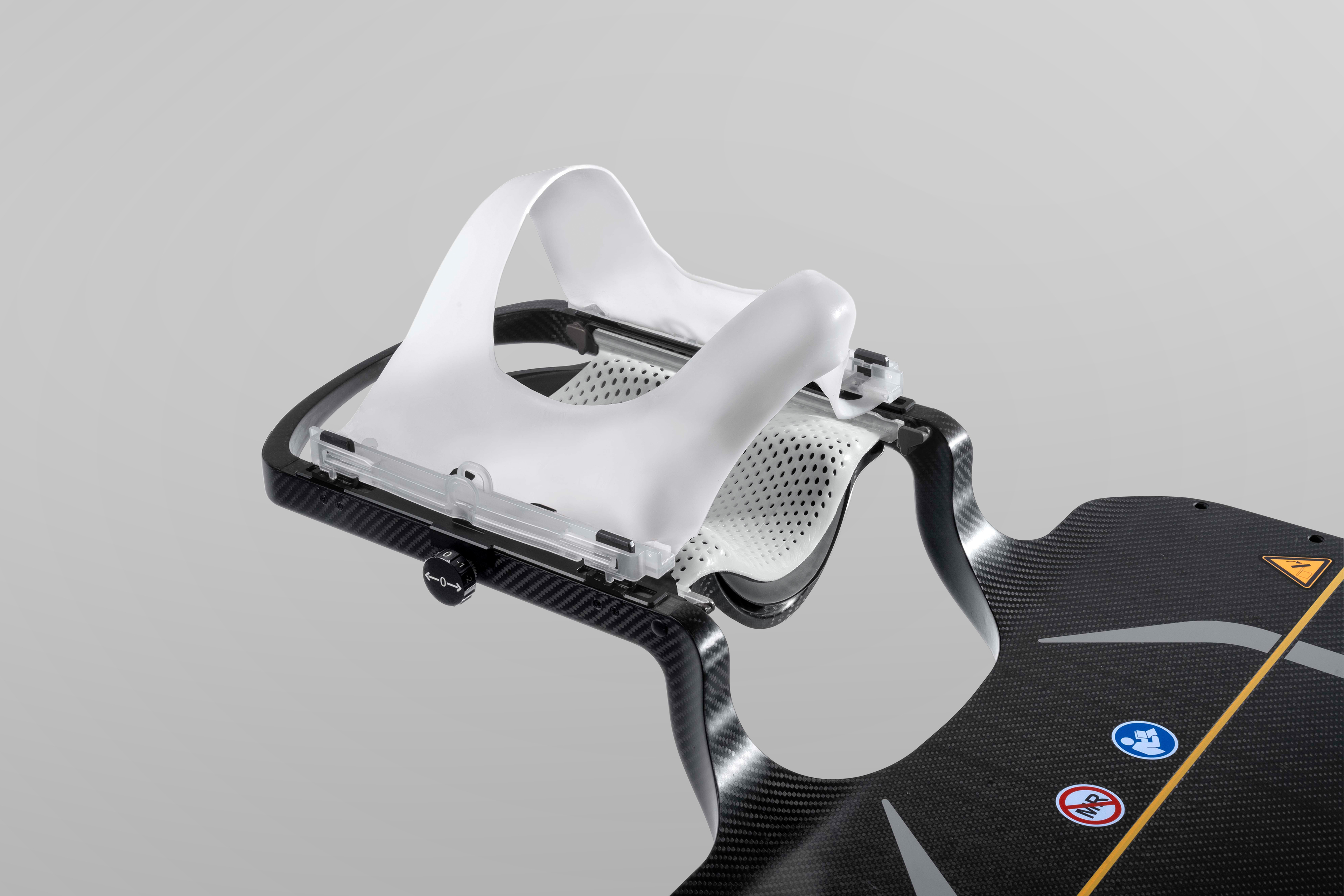 Cranial 4Pi Immobilization | Brainlab