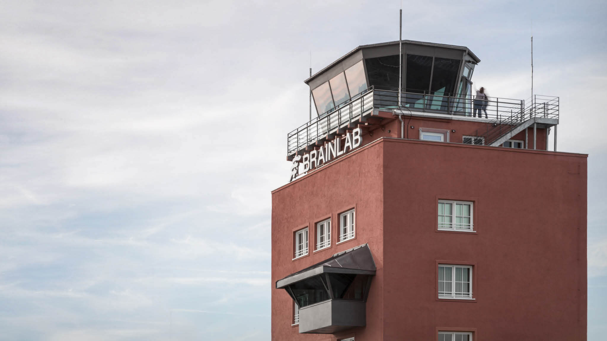 Photo of the Brainlab Tower at the headquarters in Munich