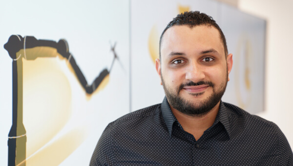 Mitarbeiter Mohamed, Software Engineer
