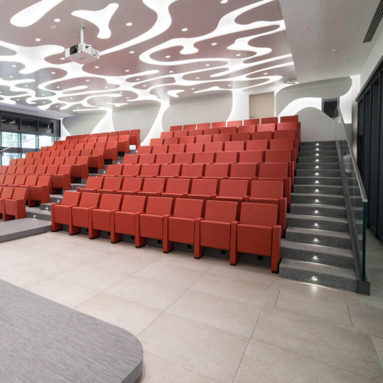 brainlab-auditorium-seating